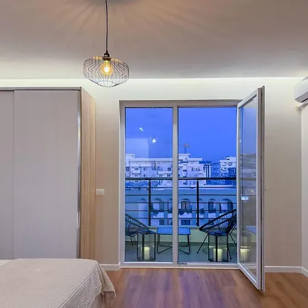 Golem Studio * Golem (Tirana)